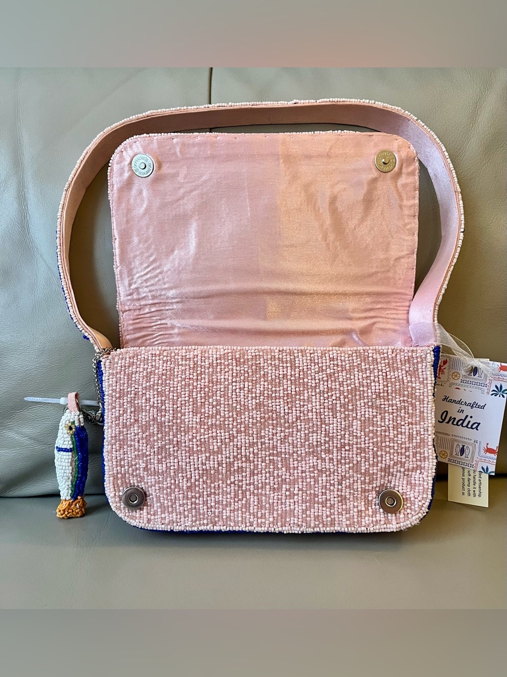 ✨ Handcrafted in India Viral Pink Beaded Sardine Pattern Shoulder Bag- NWT rare - Picture 3 of 4